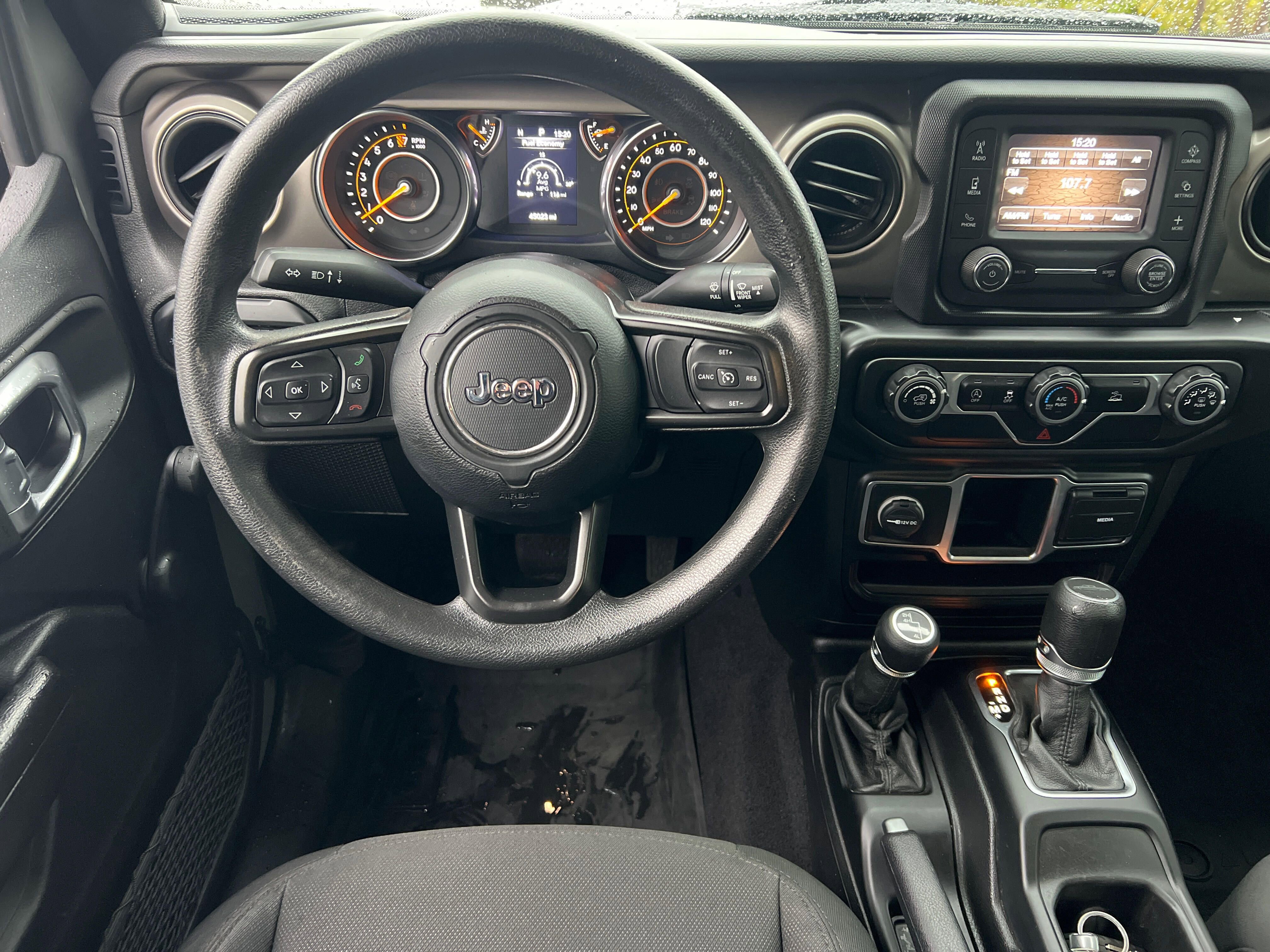 Used 2021 Jeep Gladiator Sport image 12