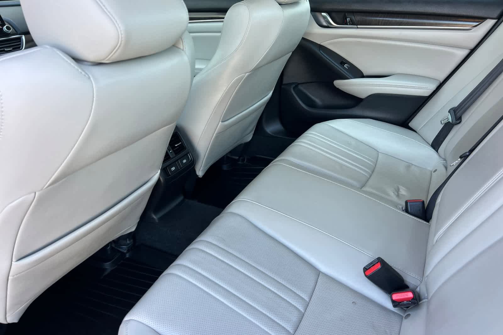 Used 2021 Honda Accord EX-L image 4