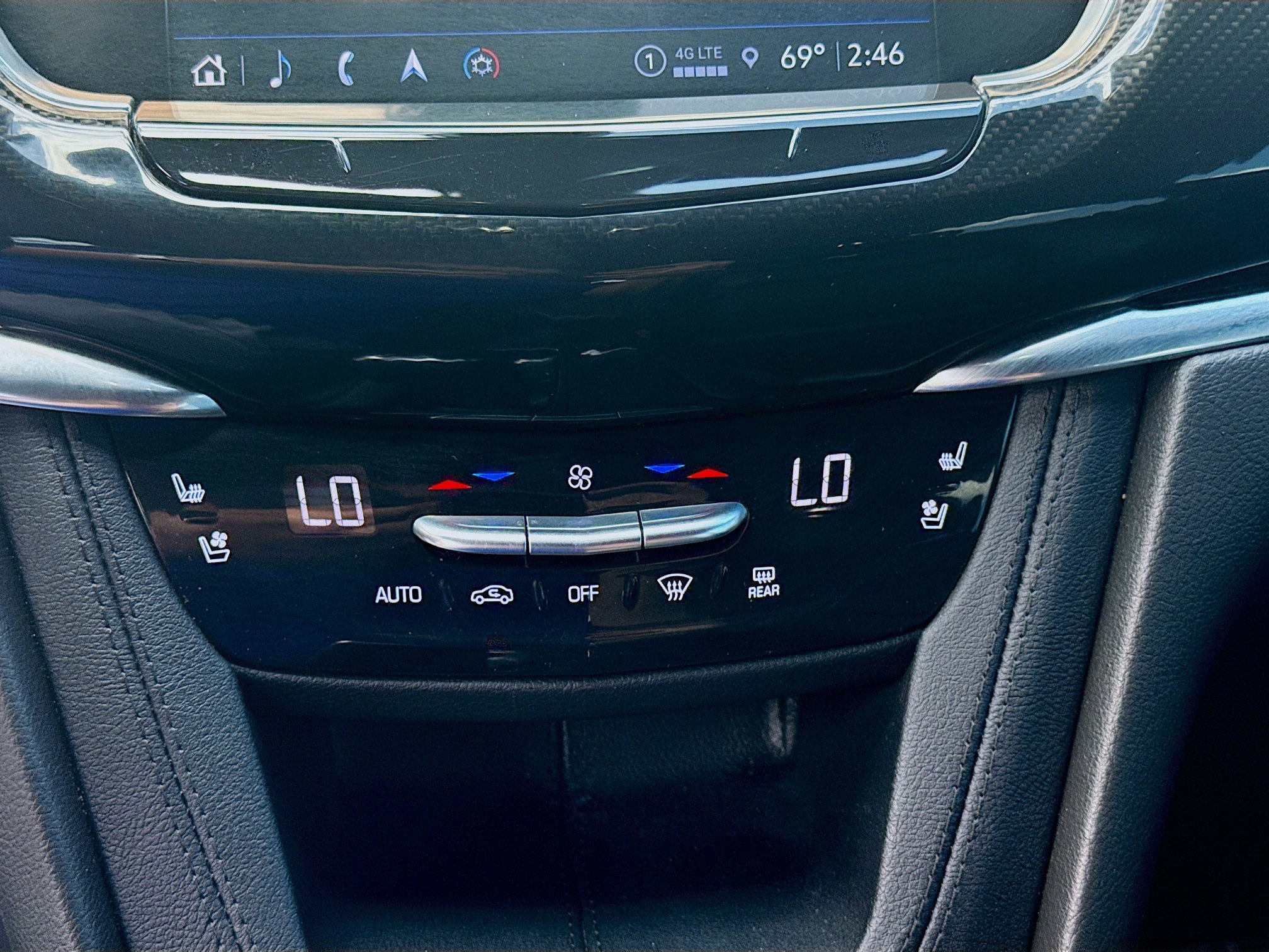 Used 2023 Cadillac XT6 Sport AWD/4WD image 15