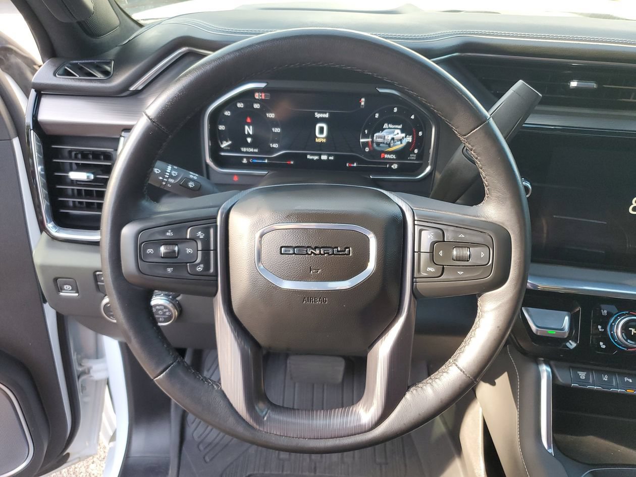 Used 2025 GMC Sierra 3500 Denali Ultimate AWD/4WD image 21