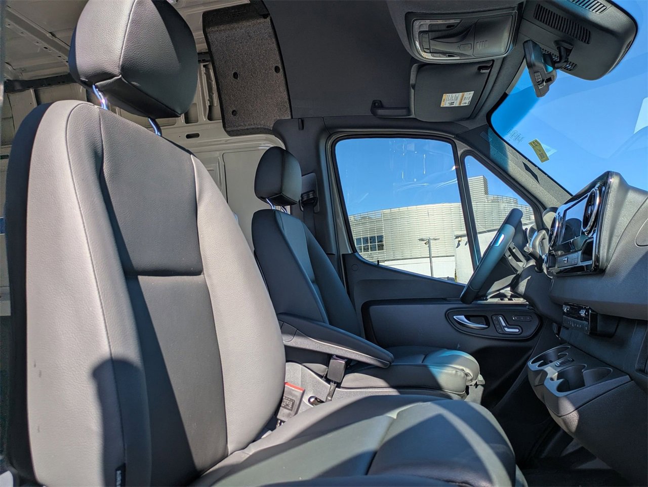 New 2025 Mercedes-Benz Sprinter 2500 image 9