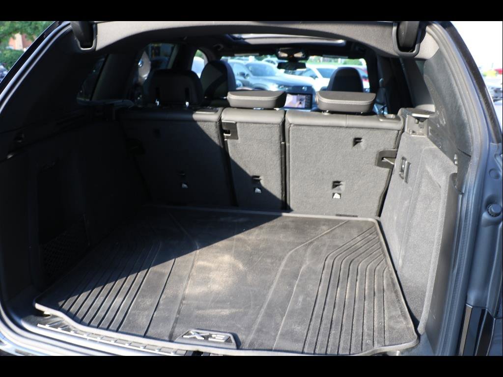 Used 2023 BMW X3 M40i w/ Premium Package image 10