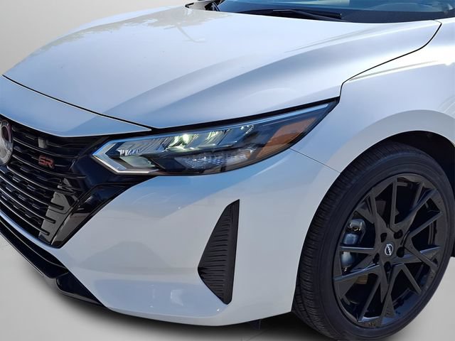 Certified 2025 Nissan Sentra SR w/ Midnight Edition FWD image 15