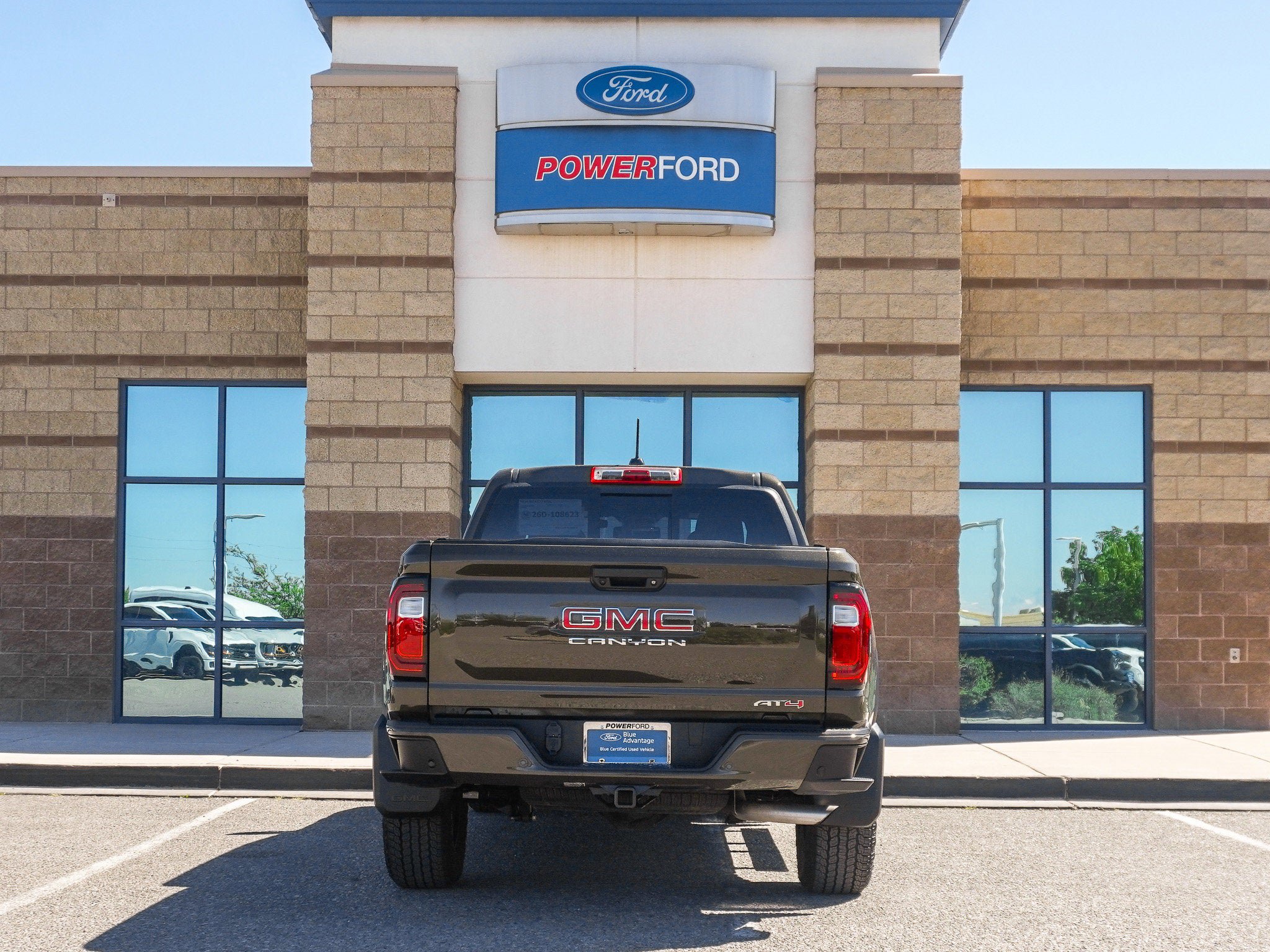 Used 2024 GMC Canyon AT4 w/ LPO, Skid Plate Package AWD/4WD image 7
