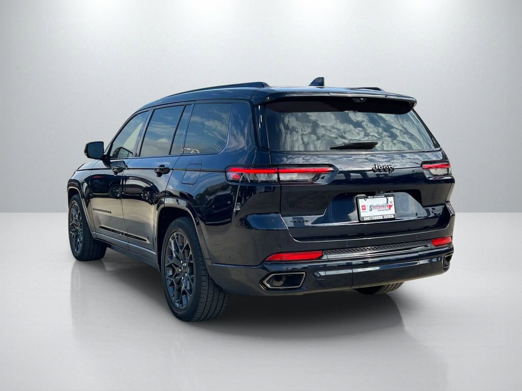 Used 2024 Jeep Grand Cherokee L Summit AWD/4WD image 7