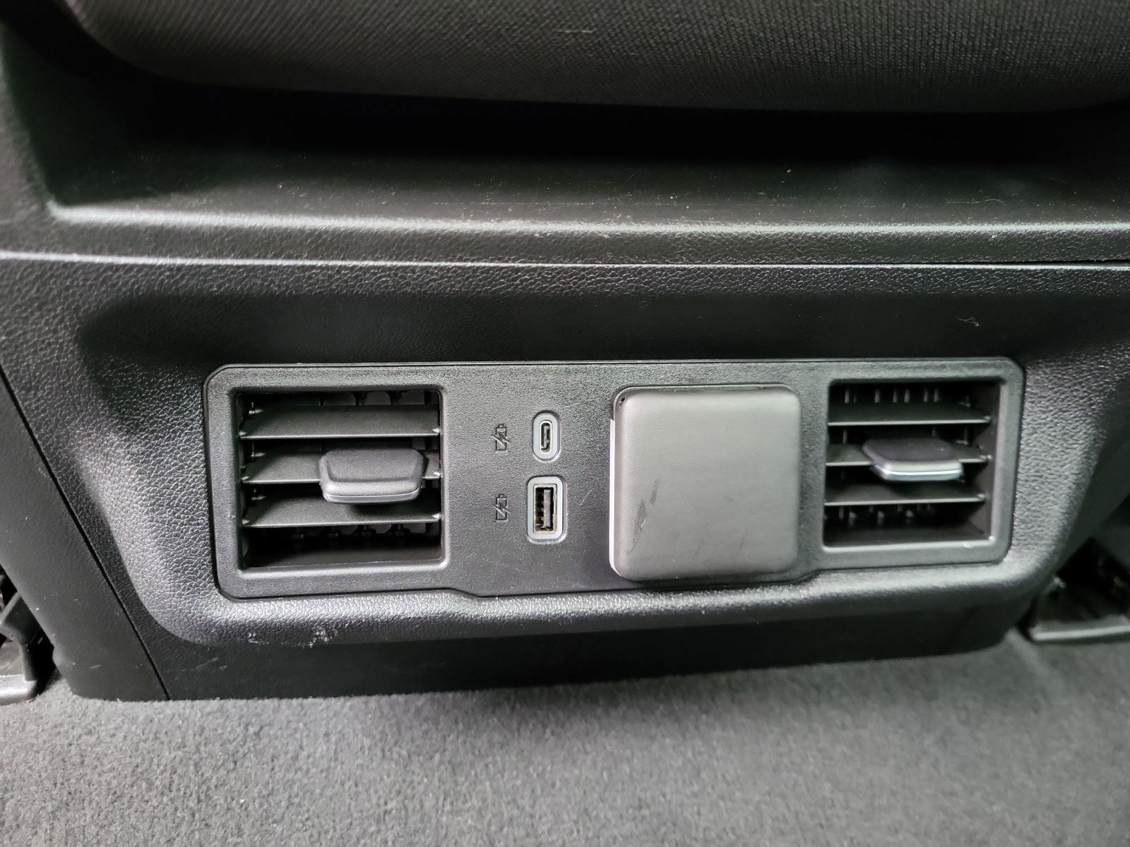 Used 2024 GMC Sierra 2500 SLE w/ SLE Value Package image 20