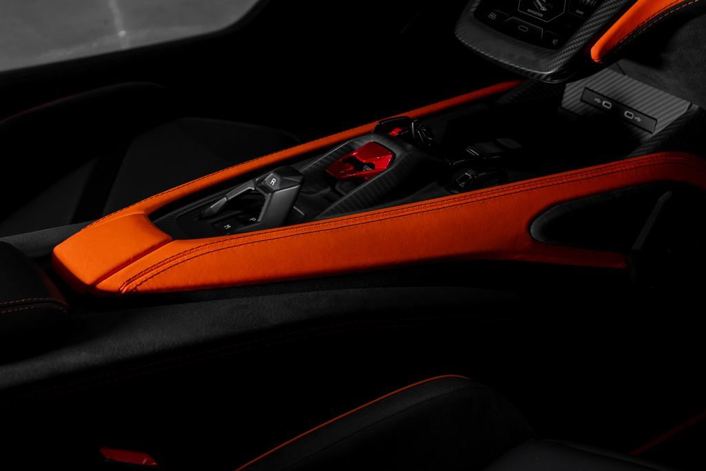 Used 2024 Lamborghini Revuelto AWD/4WD image 41