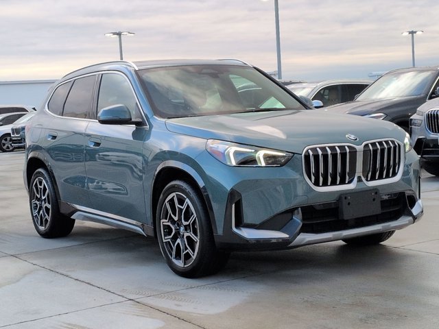 Used 2025 BMW X1 xDrive28i w/ Technology Package image 3