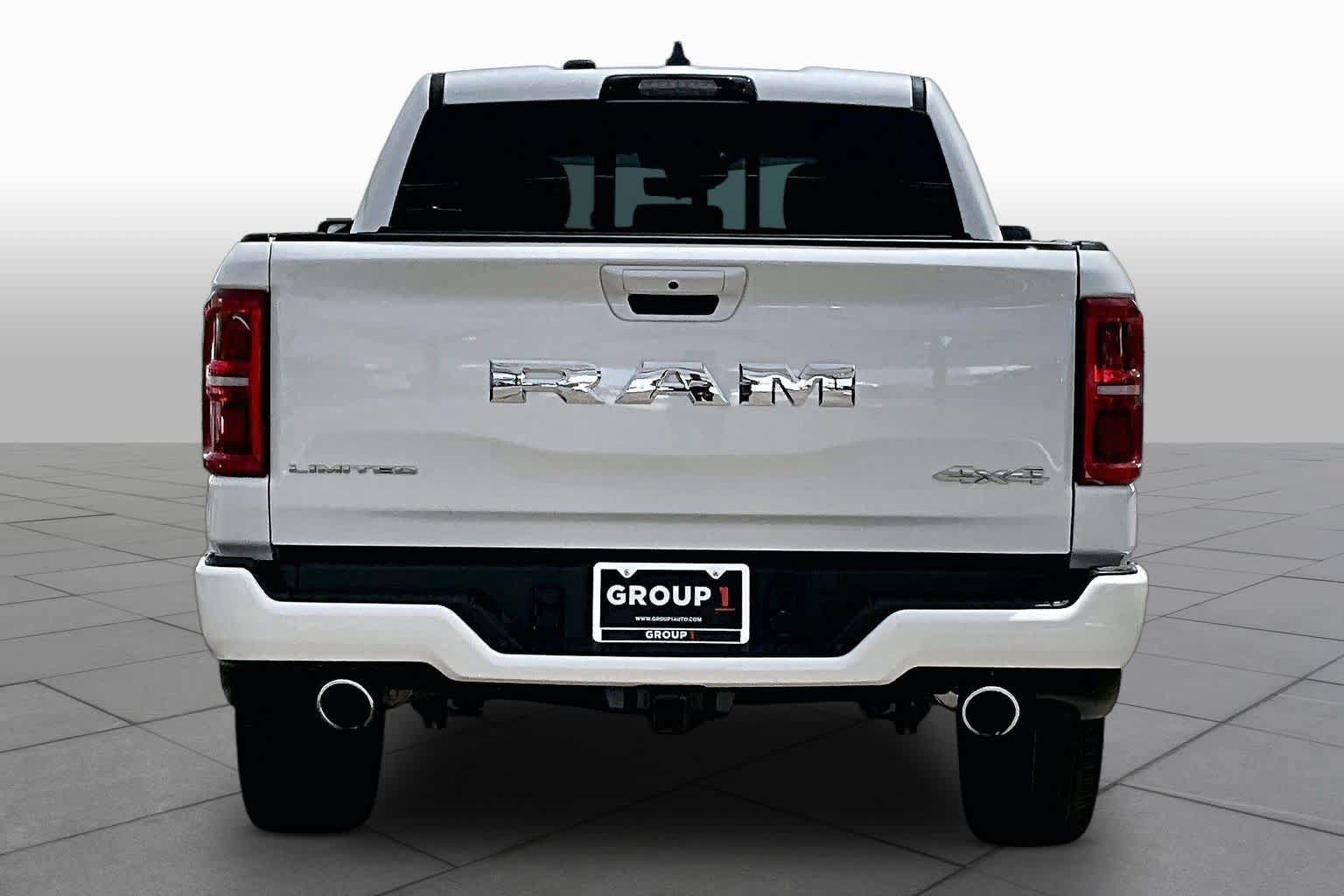 Used 2025 RAM 1500 Limited AWD/4WD image 5