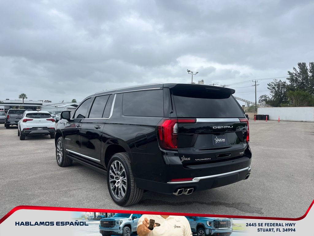 Used 2025 GMC Yukon XL Denali w/ Denali Reserve Package image 5