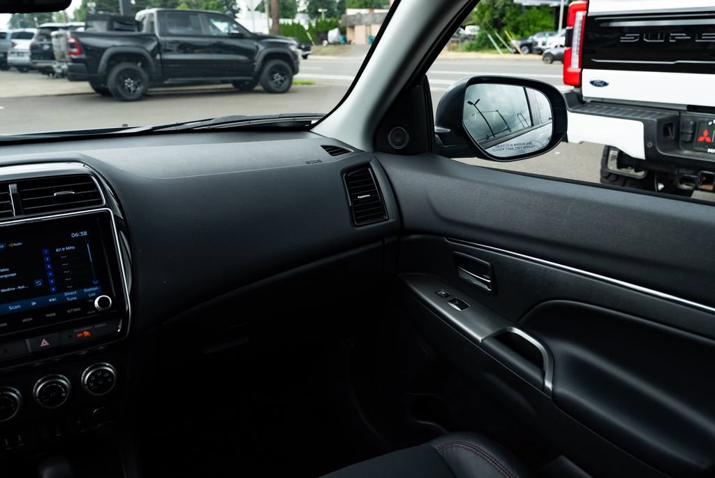 Used 2022 Mitsubishi Outlander Sport SE FWD image 10