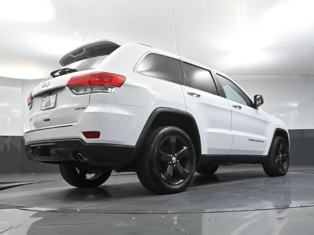 Used 2015 Jeep Grand Cherokee Limited w/ Trailer Tow Group IV AWD/4WD image 44