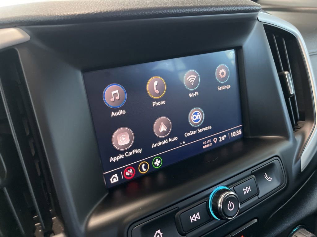Used 2023 GMC Terrain SLE image 11