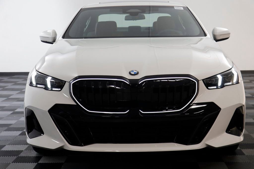 New 2026 BMW 530i xDrive w/ M Sport Package image 22