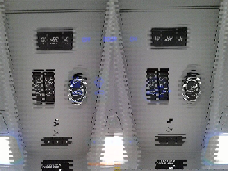 Used 2016 Cadillac Escalade Premium image 25