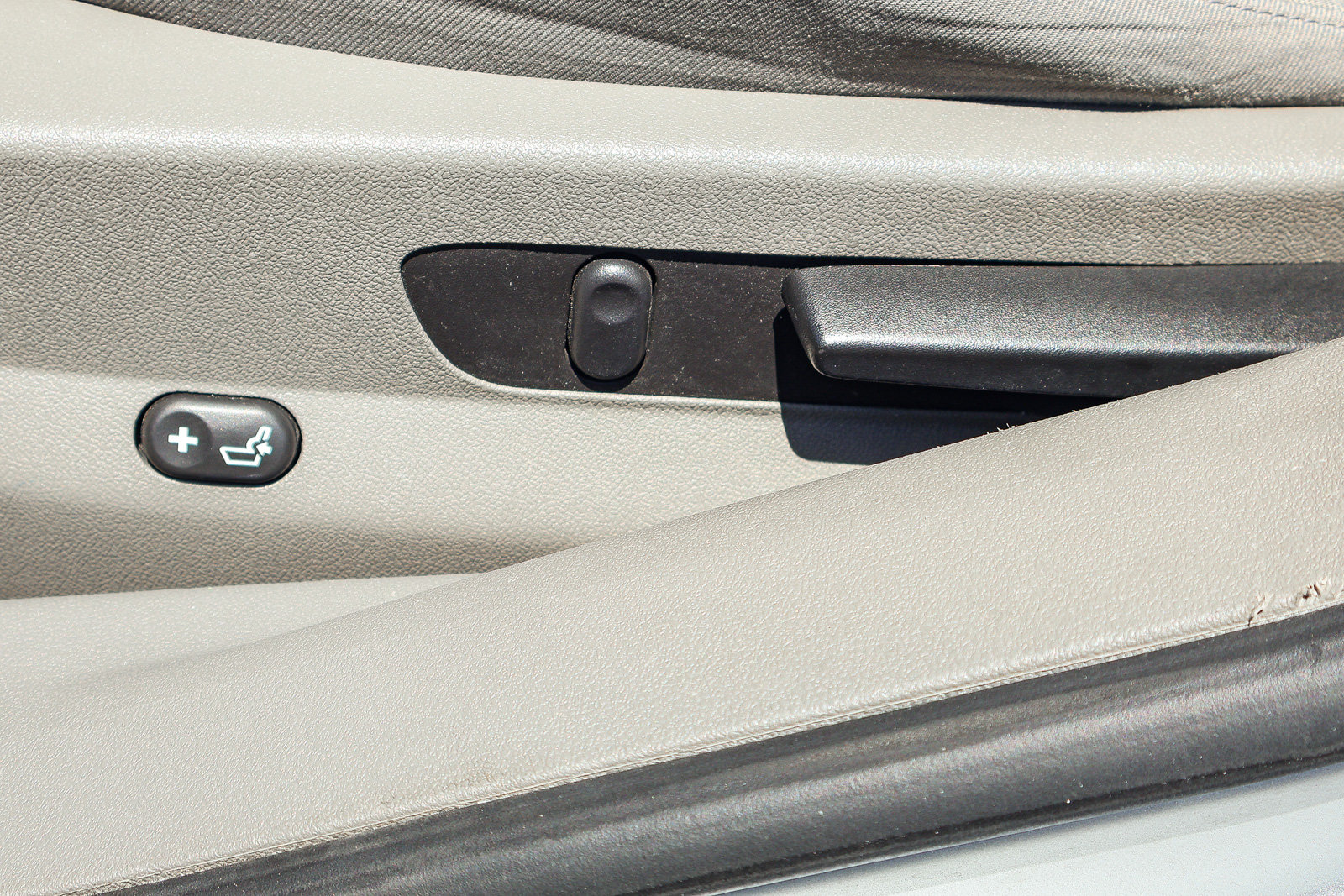 Used 2011 Chevrolet Malibu LS FWD image 9