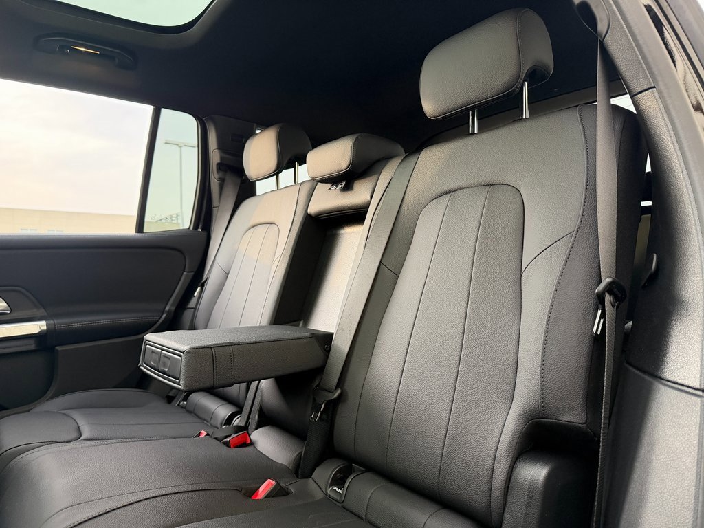 Used 2026 Mercedes-Benz GLB 250 4MATIC image 34