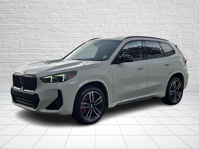 Used 2024 BMW X1 xDrive28i w/ M Sport Package AWD/4WD image 3