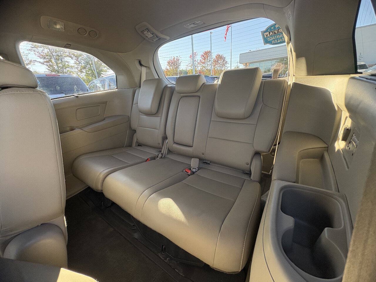 Used 2015 Honda Odyssey Touring image 16