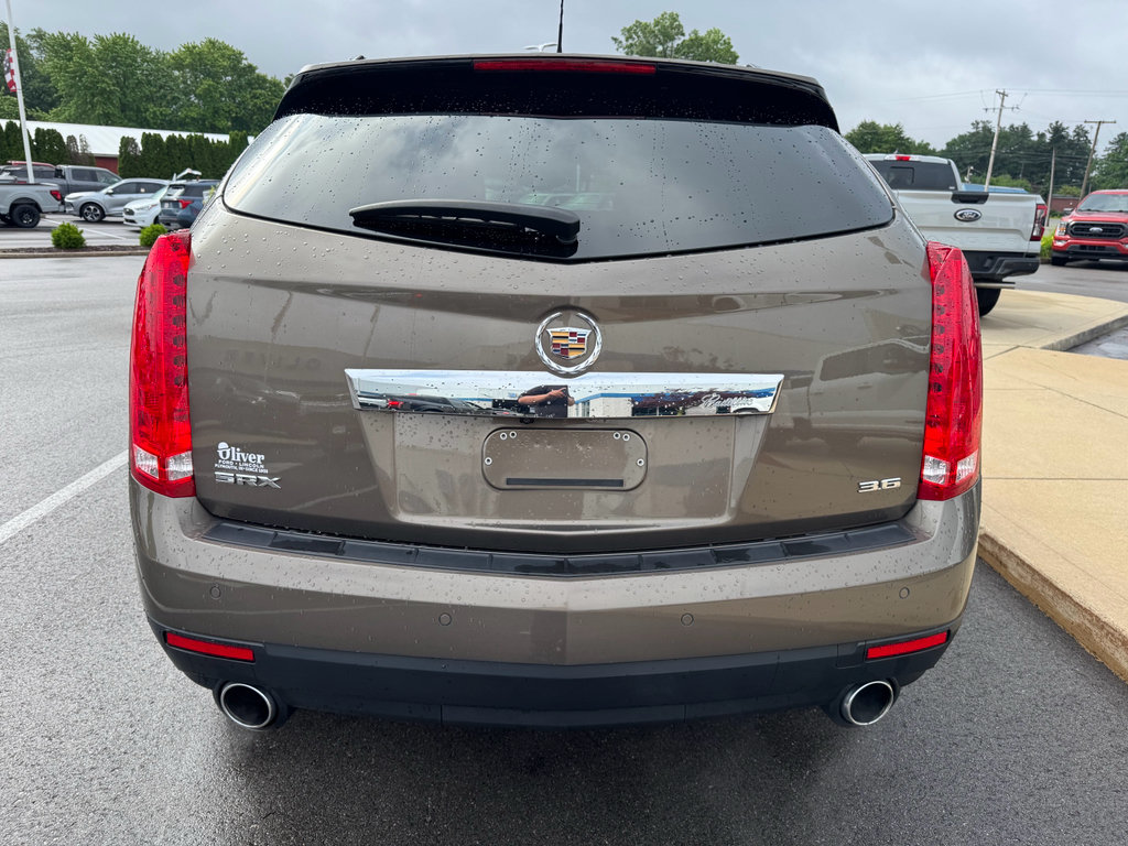 Used 2015 Cadillac SRX Luxury w/ Driver Awareness Package FWD image 7