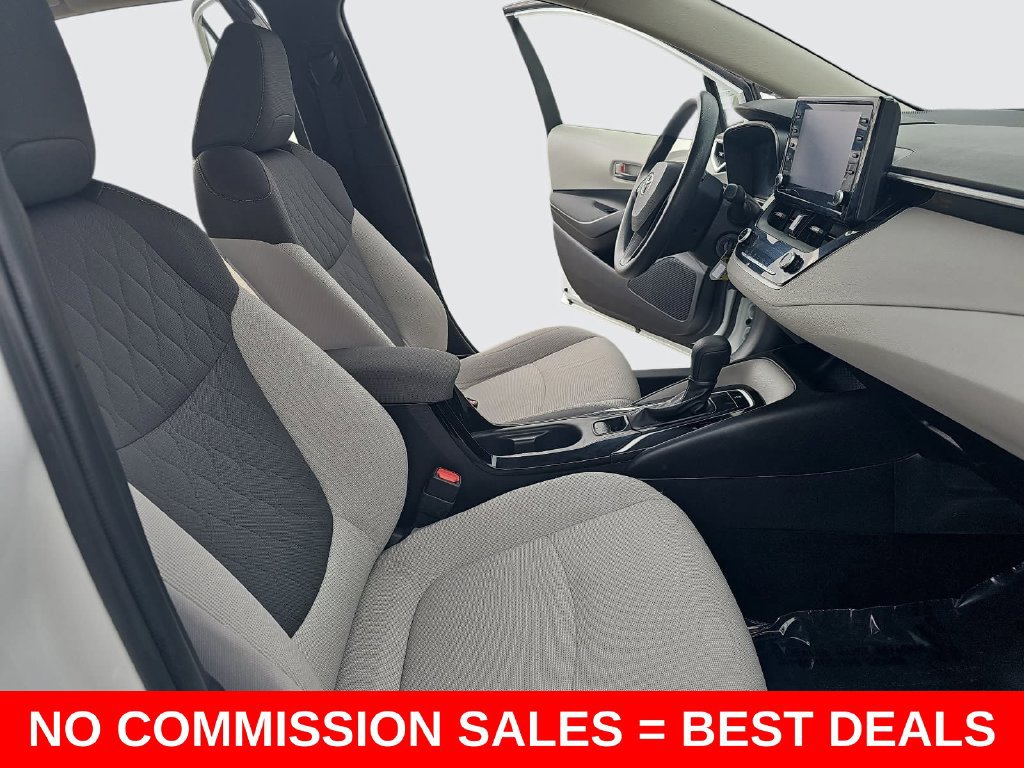 Used 2022 Toyota Corolla LE w/ Carpet Mat Package (TMS) FWD image 10
