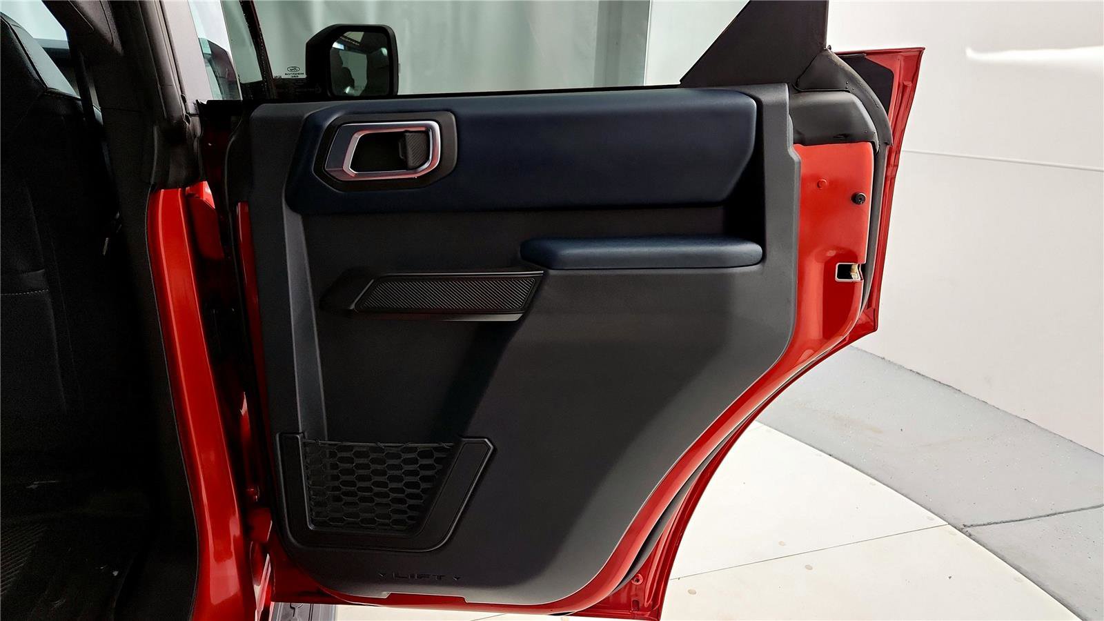 Used 2024 Ford Bronco Outer Banks w/ Sasquatch Package image 19