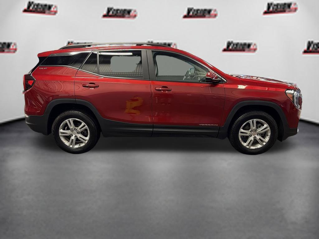 Used 2023 GMC Terrain SLE w/ Driver Convenience Package AWD/4WD image 4