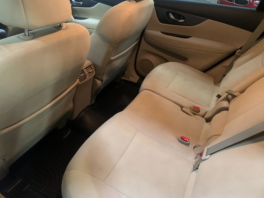 Used 2016 Nissan Rogue S w/ Appearance Package image 14