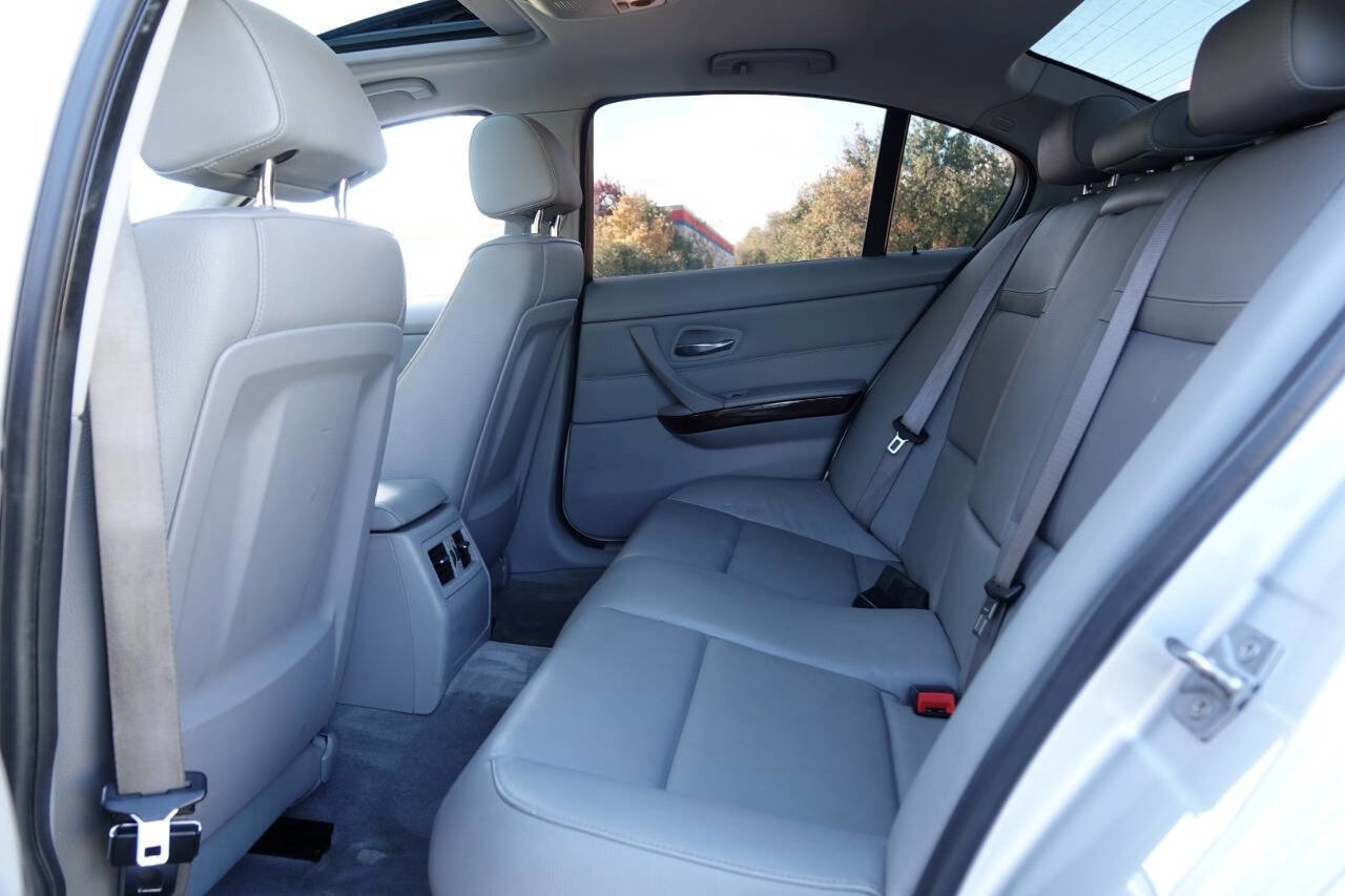 Used 2011 BMW 335d Sedan RWD image 51