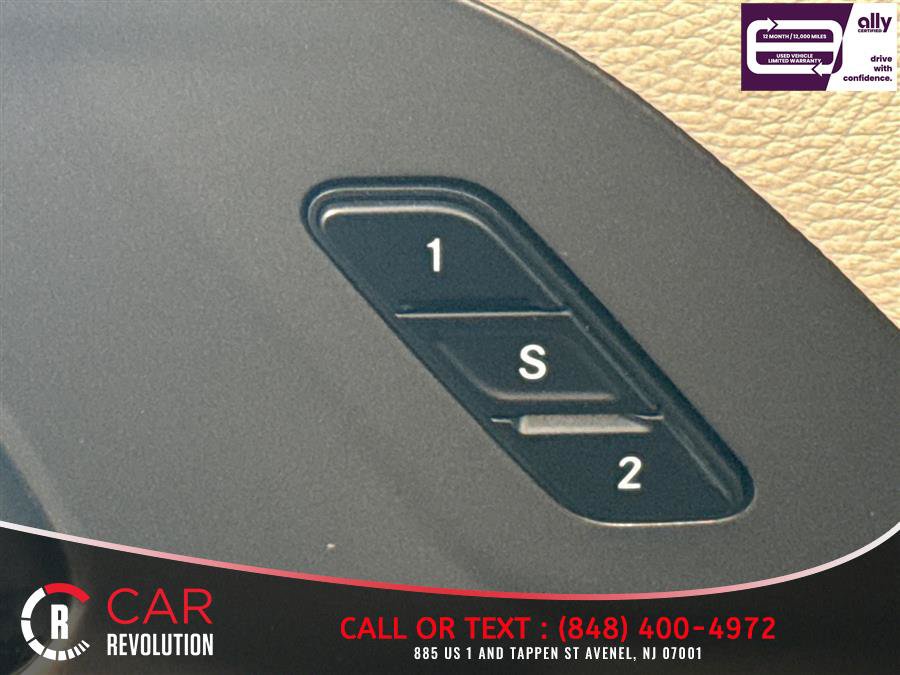 Used 2024 Chrysler Pacifica Limited FWD image 63