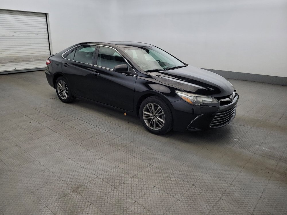 Used 2016 Toyota Camry SE w/ Moonroof Package FWD image 11