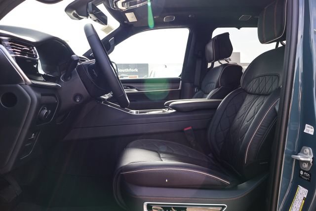 New 2026 Jeep Grand Wagoneer L Summit AWD/4WD image 12