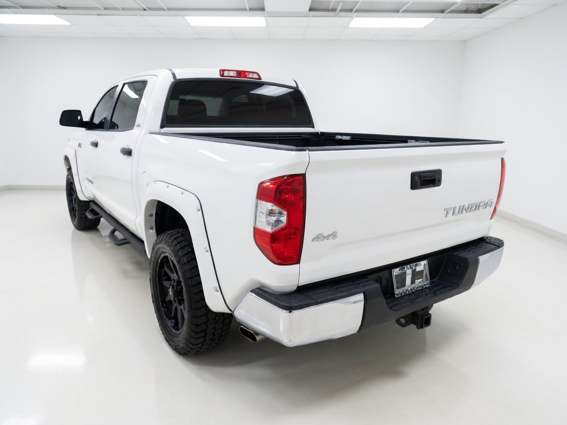 Used 2018 Toyota Tundra SR5 AWD/4WD image 6