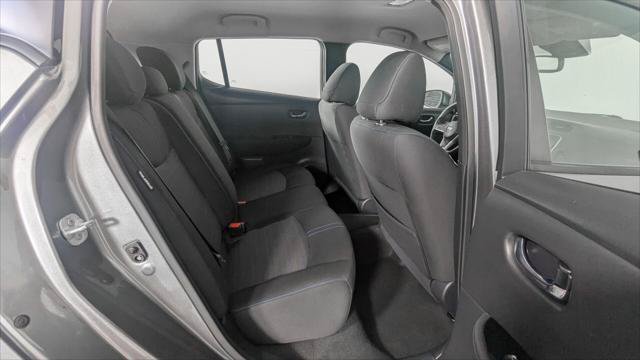 Used 2020 Nissan Leaf SV w/ SV Technology Package FWD image 21