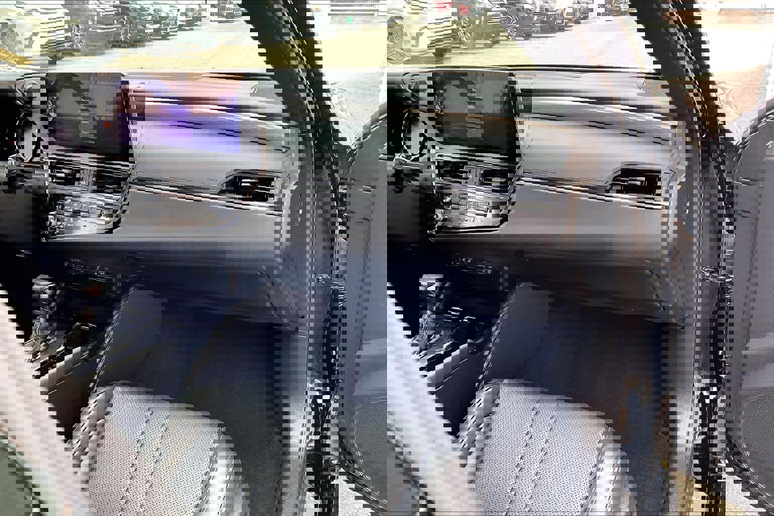 Used 2023 Lexus ES 350 F Sport w/ Accessory Package (Z2) image 19