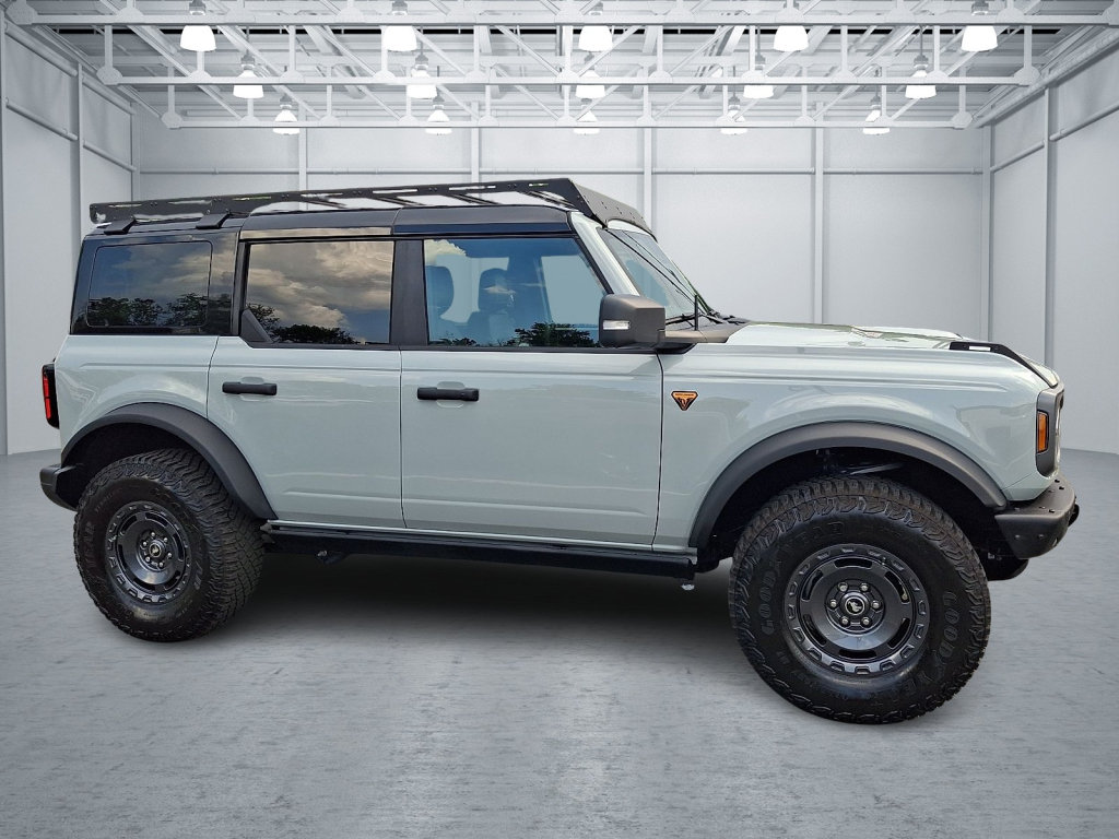 Used 2024 Ford Bronco Badlands AWD/4WD image 10