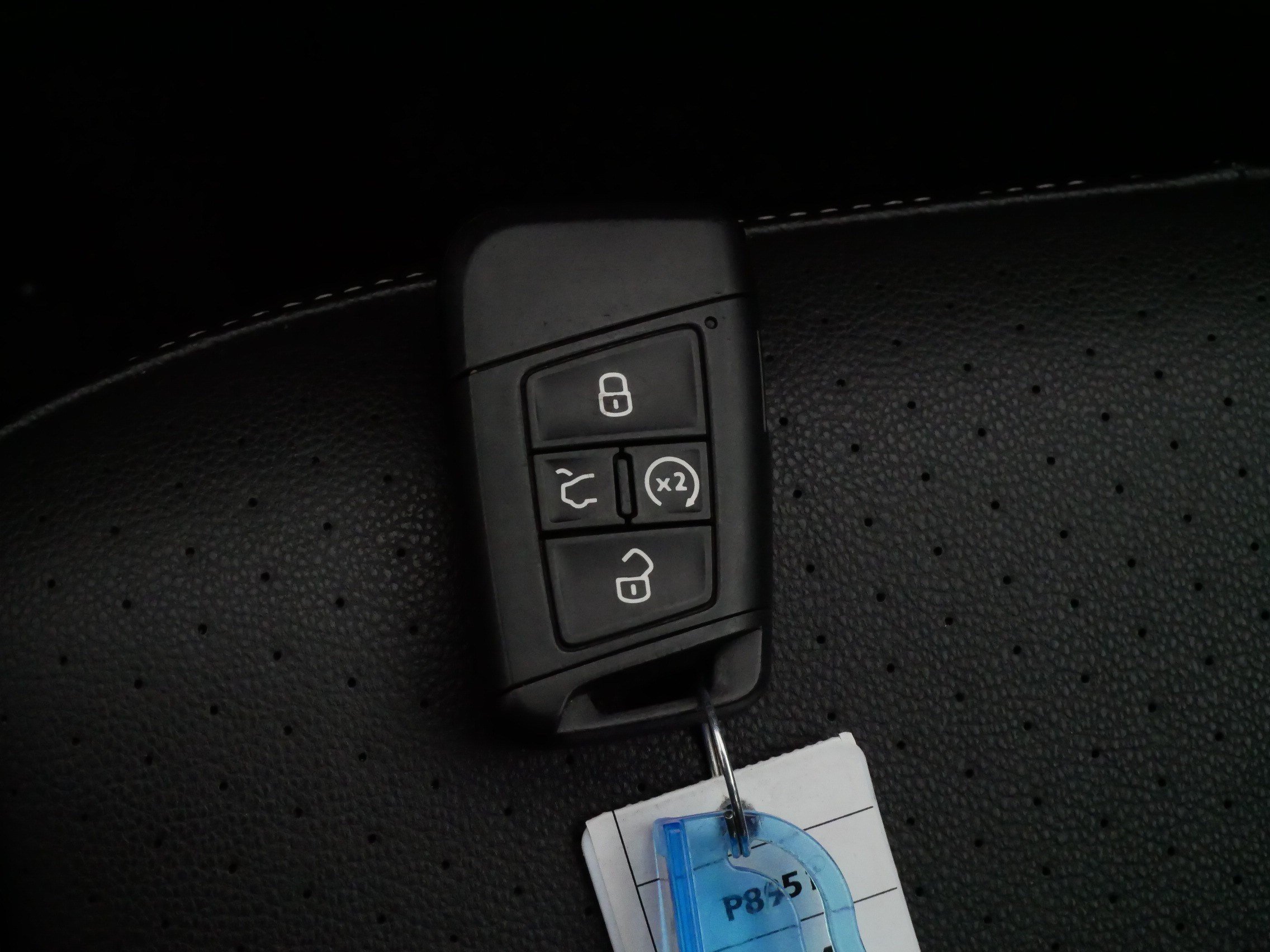 Certified 2024 Volkswagen Jetta SE FWD image 32