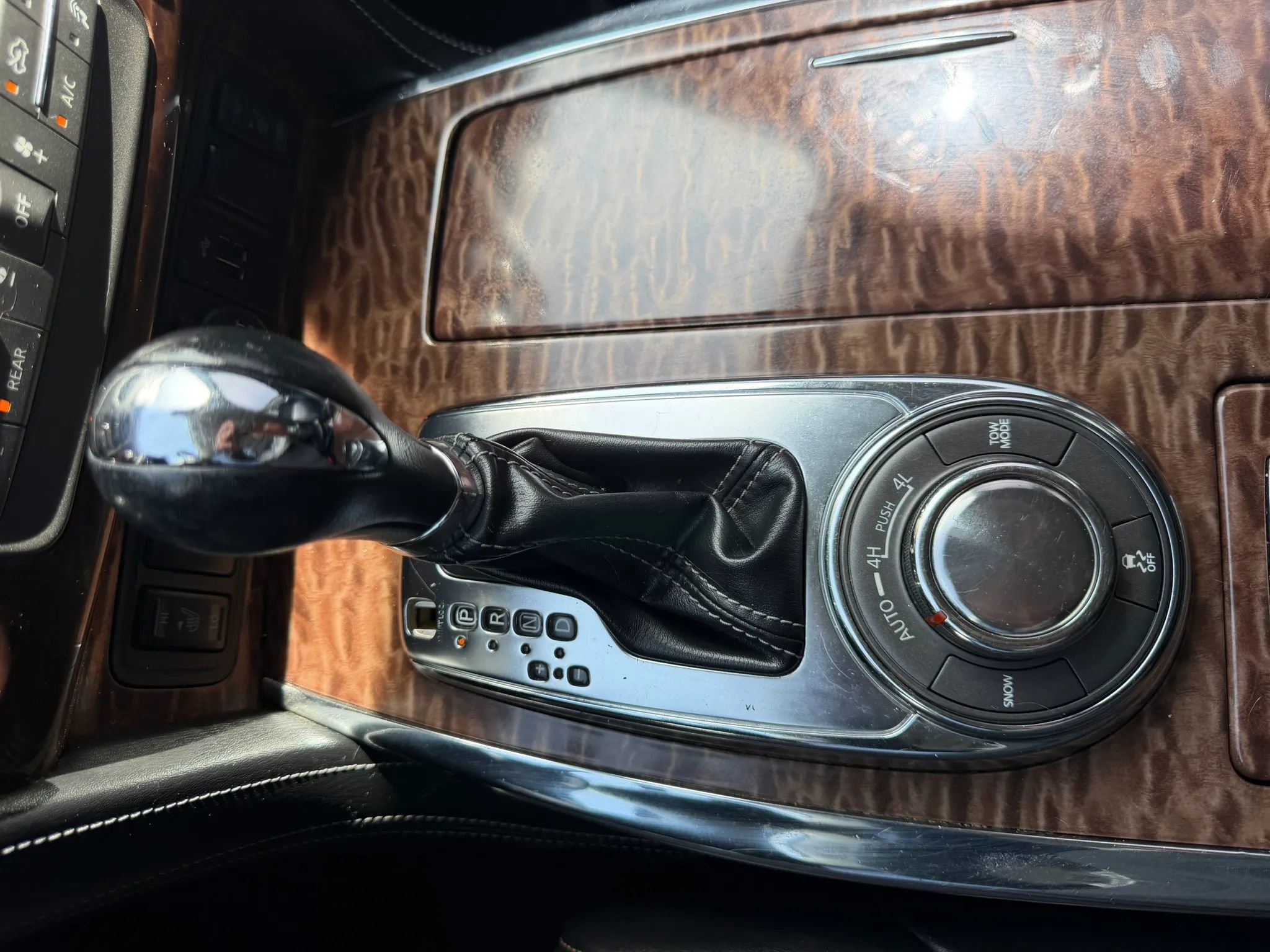 Used 2018 Nissan Armada SL w/ Moonroof Package image 65