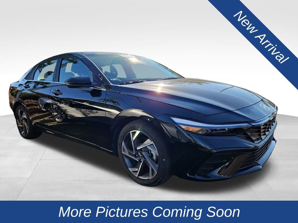 Used 2025 Hyundai Elantra SEL