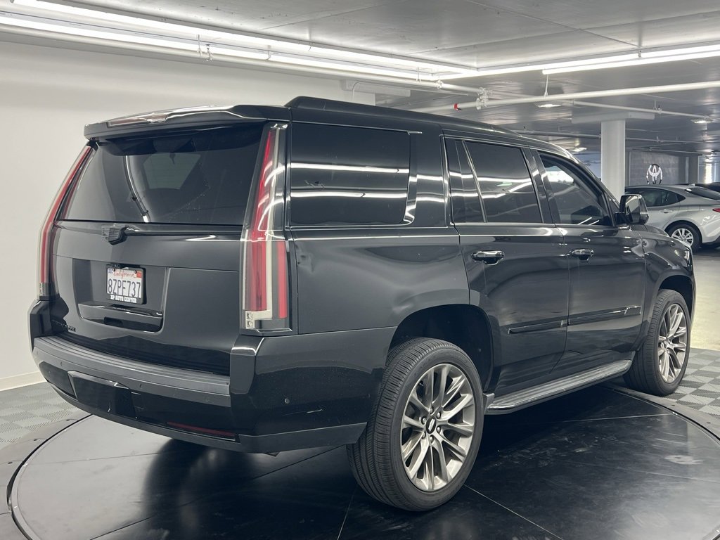 Used 2020 Cadillac Escalade Luxury w/ Escalade Sport Edition image 3