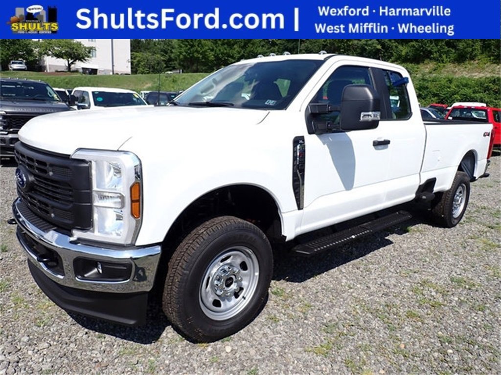 New 2025 Ford F350 XL w/ XL Chrome Package