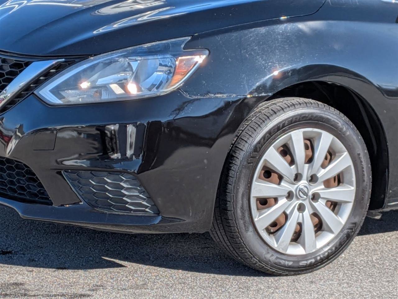 Used 2017 Nissan Sentra SV FWD image 9