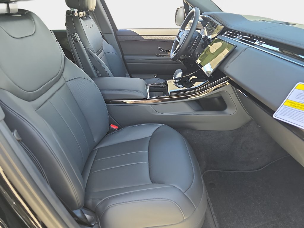 New 2026 Land Rover Range Rover Sport Dynamic SE AWD/4WD image 10