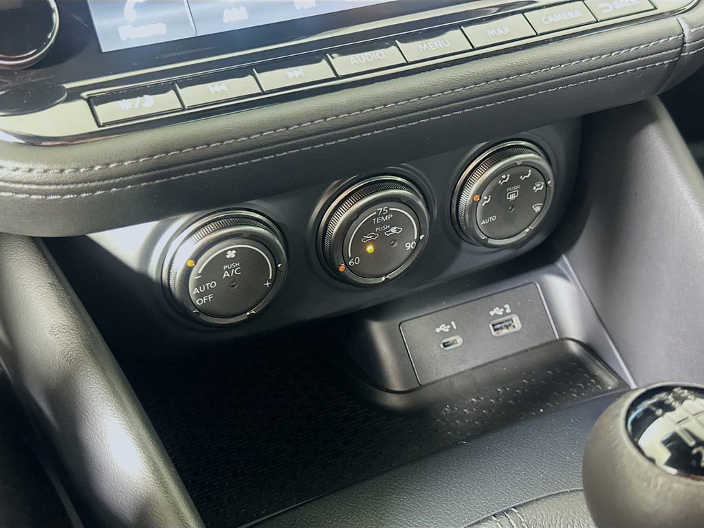 Used 2024 Nissan Z Performance w/ Floor Mat Package image 22