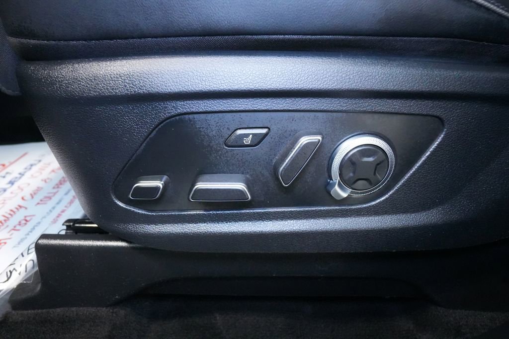 Used 2024 Hyundai Palisade Calligraphy image 15