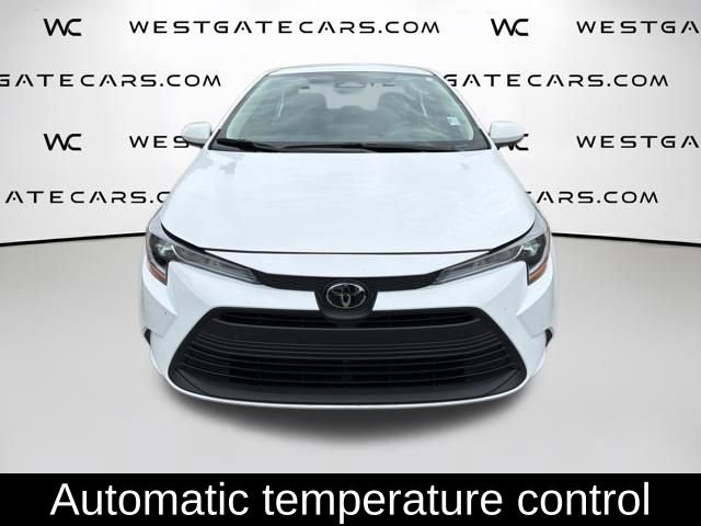 Used 2024 Toyota Corolla LE FWD image 2