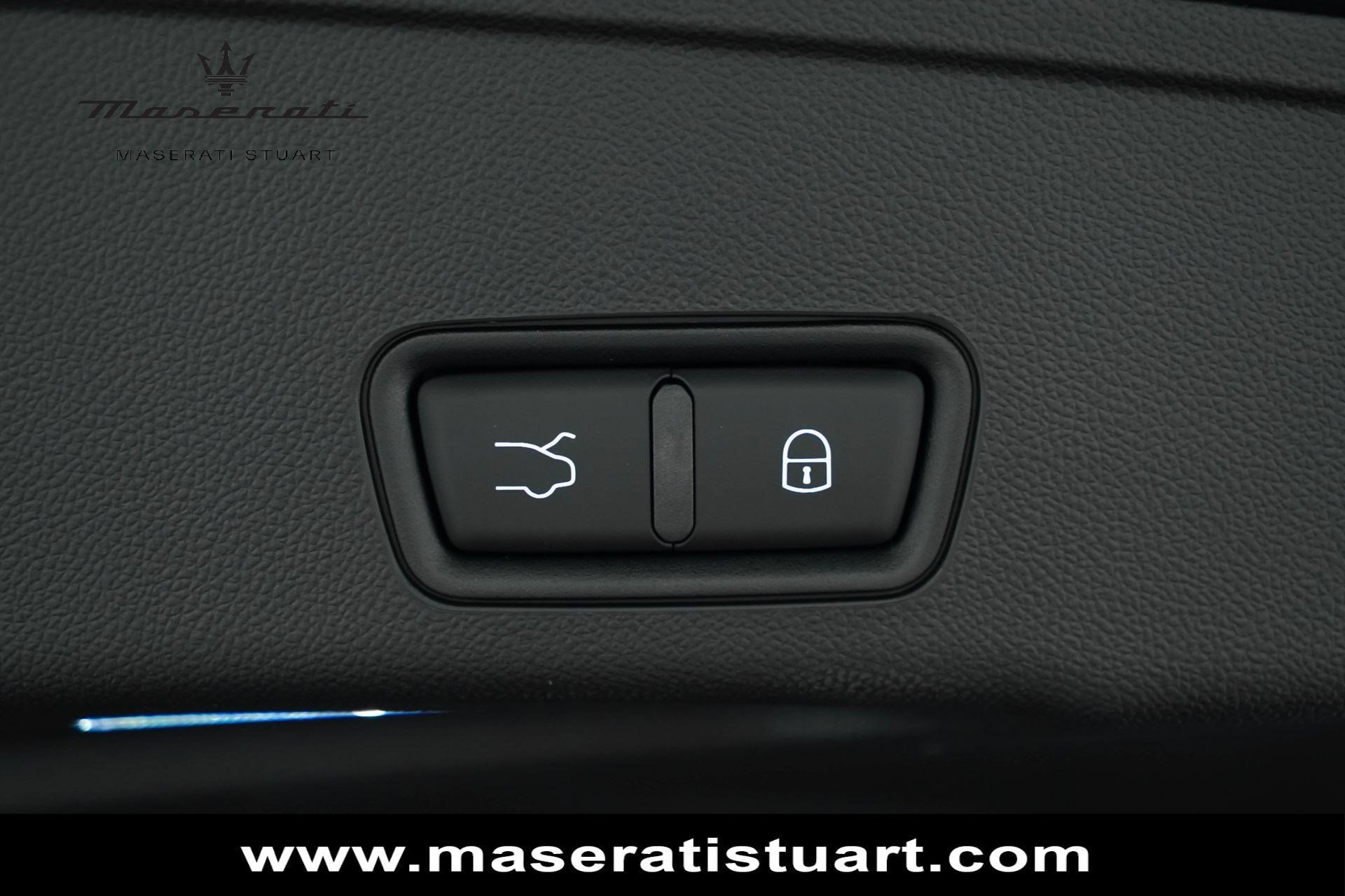 New 2025 Maserati Grecale Modena AWD/4WD image 35