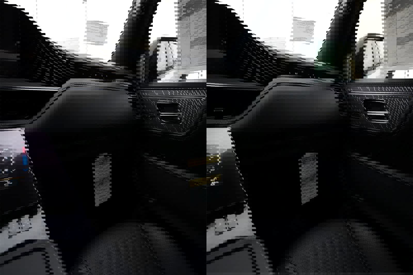 New 2026 INFINITI QX80 Autograph image 8