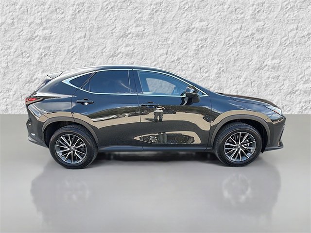 Used 2025 Lexus NX 250 FWD image 2