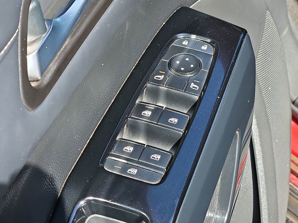 Used 2022 Nissan Pathfinder SV FWD image 13